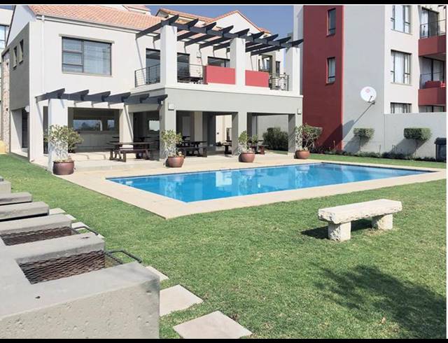 2 BEDROOM APARTMENT FOR SALE IN LONEHILL